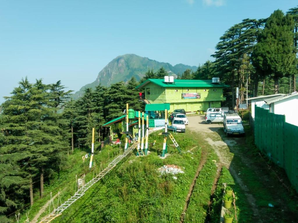 Техри: Dhanaulti Jungle Resort