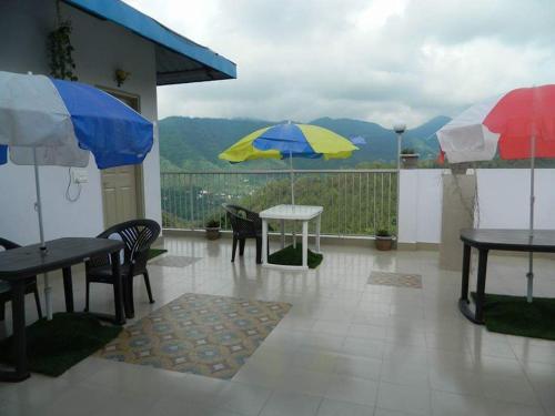 Дхарампур: Terrace Retreat