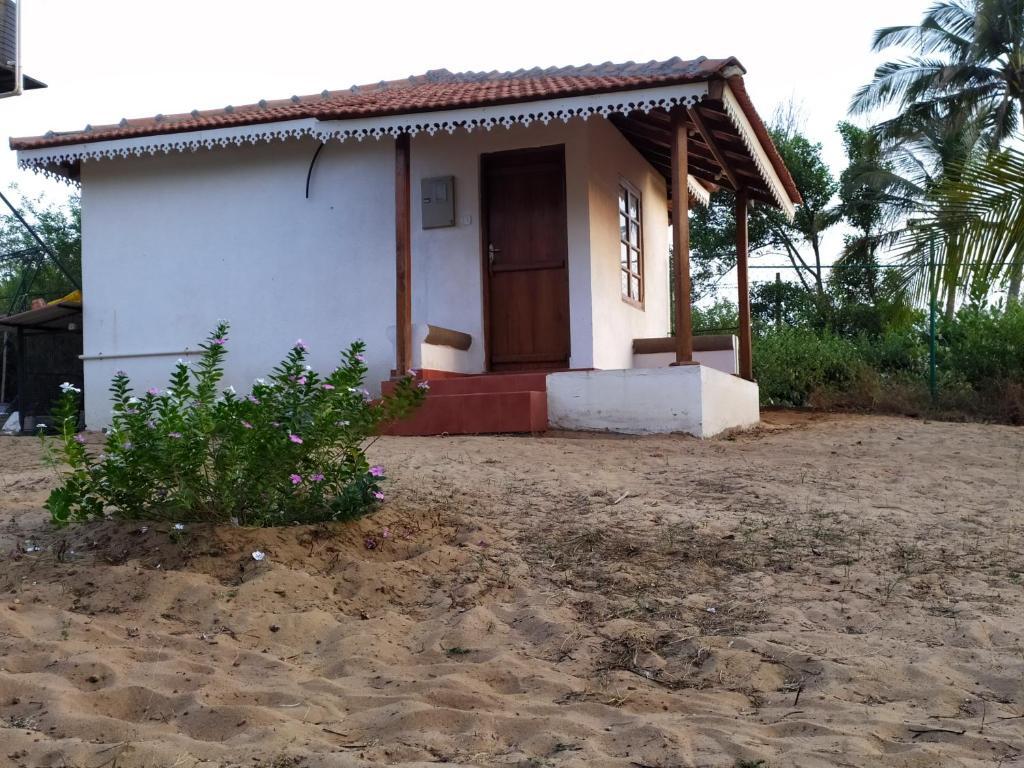 Калангут: CalanguteBeachHouse