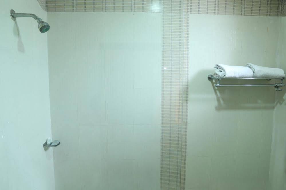 Тирупати: OYO Rooms Chandragiri Fort Srivari Mettu