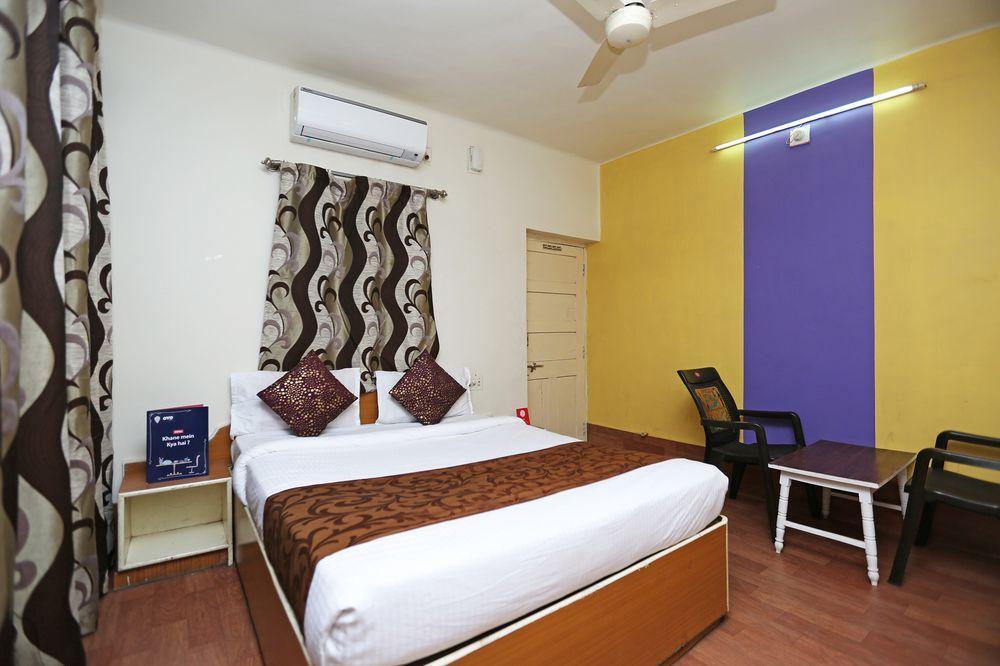 Гора Абу: Oyo 8647 Hotel Shanti