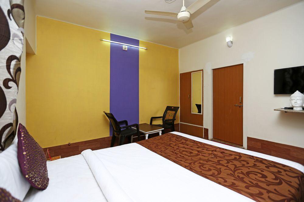 Гора Абу: Oyo 8647 Hotel Shanti