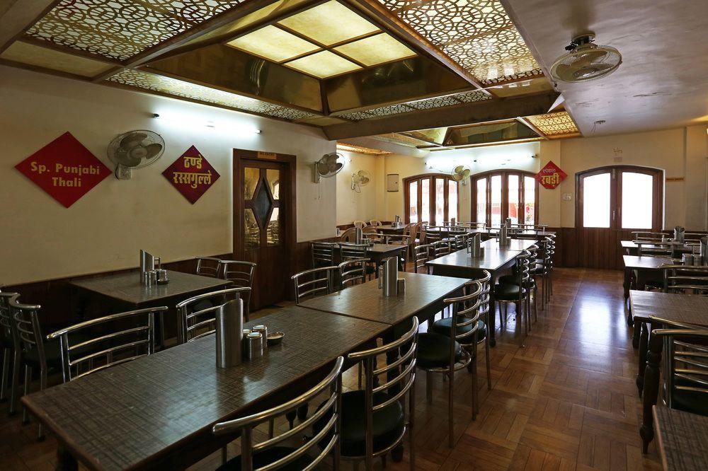 Гора Абу: Oyo 8647 Hotel Shanti