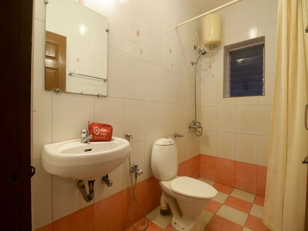Нойда: OYO 15929 Comfort Residency