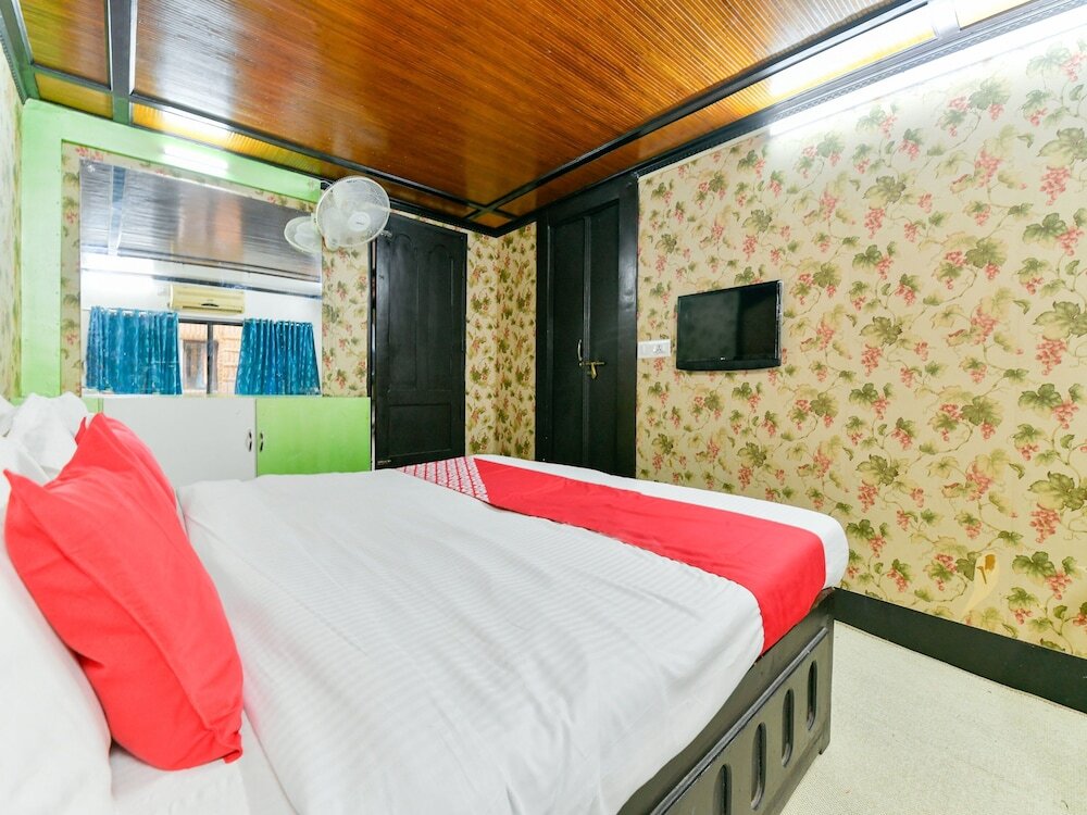 Аллеппи: OYO 16838 Big B Houseboat 10 BHK