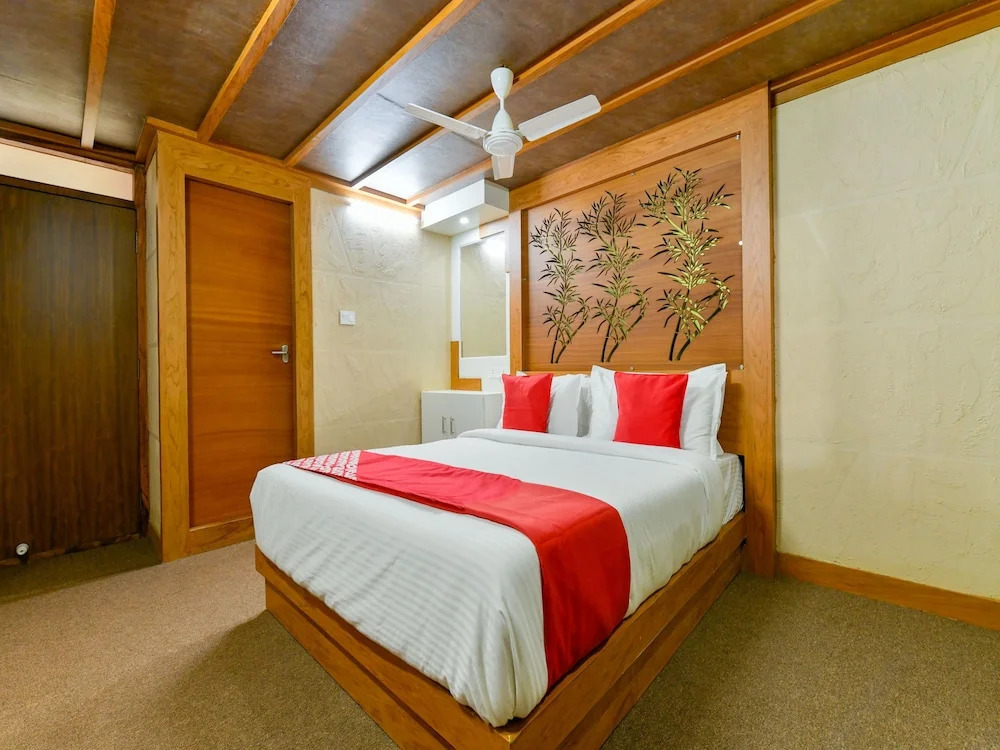 Аллеппи: OYO 16838 Big B Houseboat 10 BHK