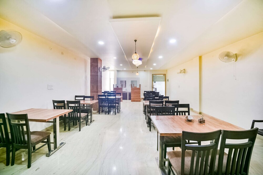 Кхаджурахо: Oyo 23129 Chelsea Palace