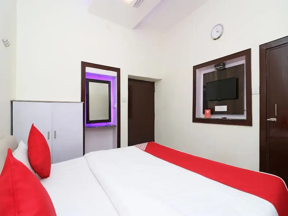 Праяградж: OYO 23414 Jauhari Guest House