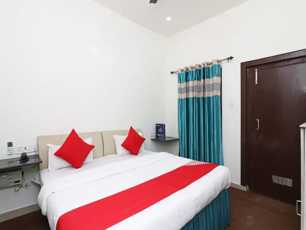 Праяградж: OYO 23414 Jauhari Guest House