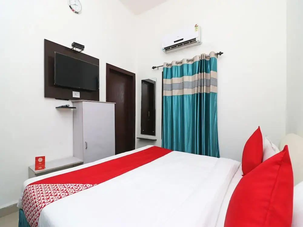 Праяградж: OYO 23414 Jauhari Guest House