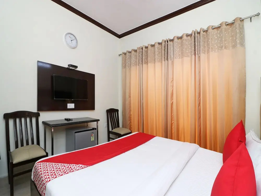 Праяградж: OYO 23414 Jauhari Guest House