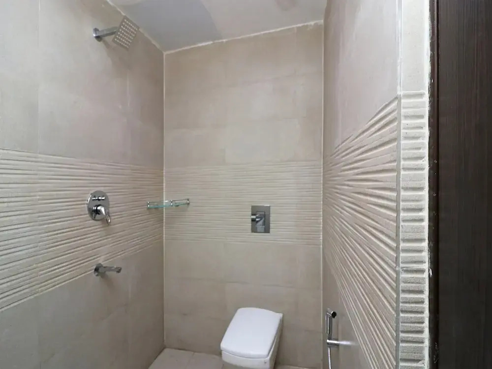 Праяградж: OYO 23414 Jauhari Guest House