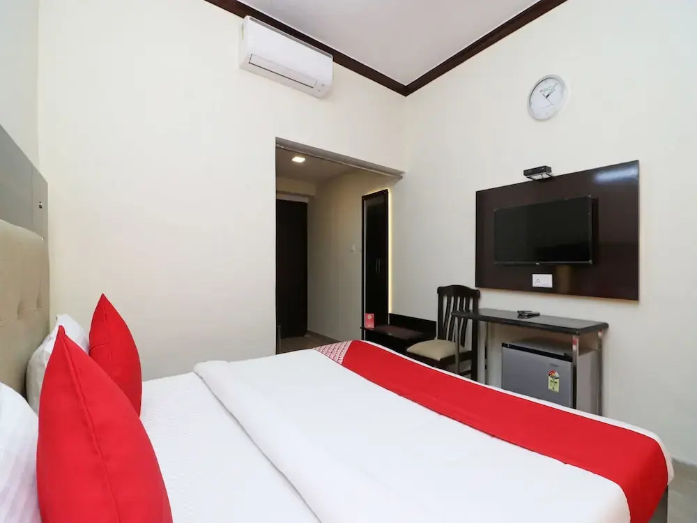 Праяградж: OYO 23414 Jauhari Guest House