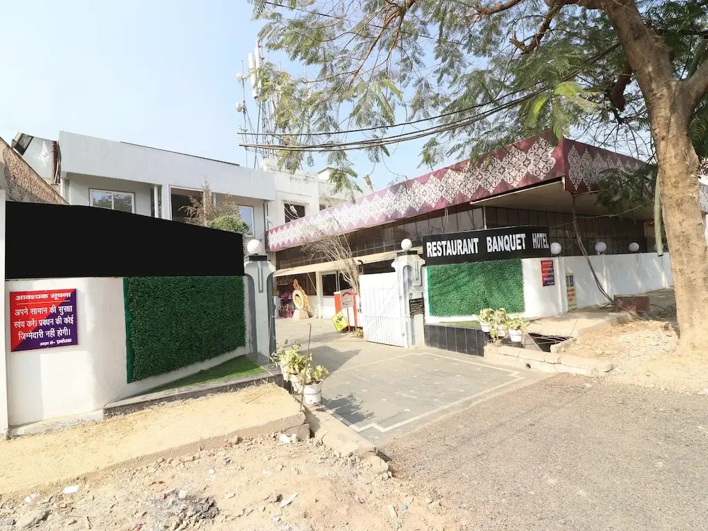 Праяградж: OYO 23414 Jauhari Guest House
