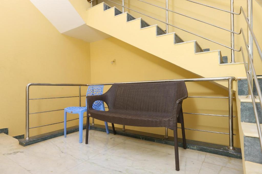 Пудучерри: OYO 15162 DJR Grand