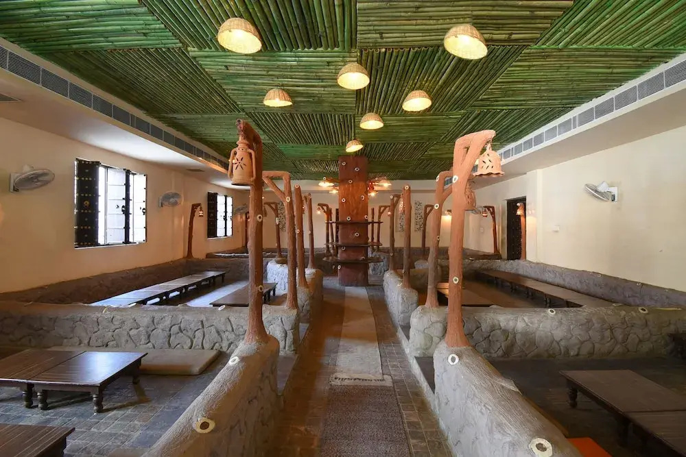 Аджмер: Oyo 2237 Hotel Krishnam Dhani
