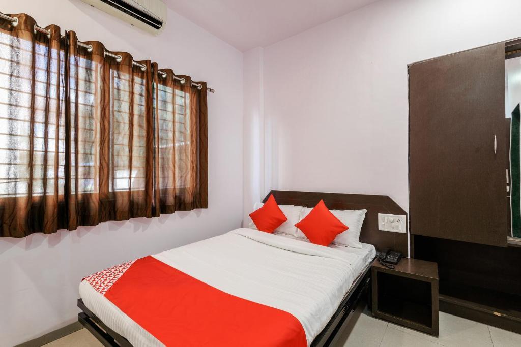 OYO 24115 Flagship Hotel Rajwada — фото 2