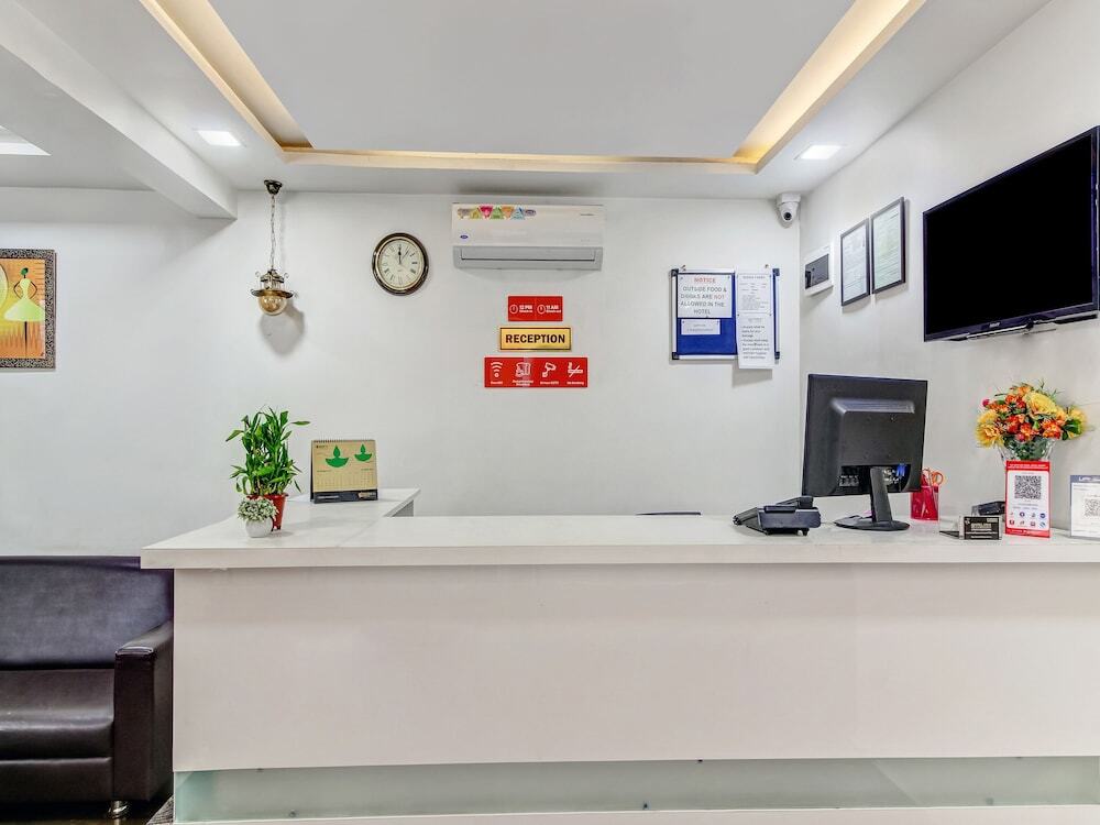Нагпур: OYO 26938 Hotel Soni Inn