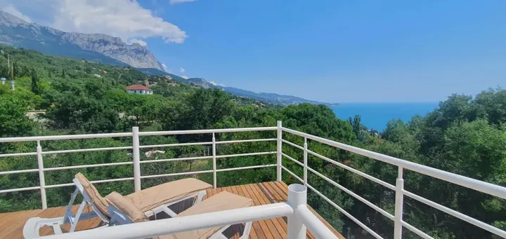 Алупка: Меблированные комнаты в доме Маргарита