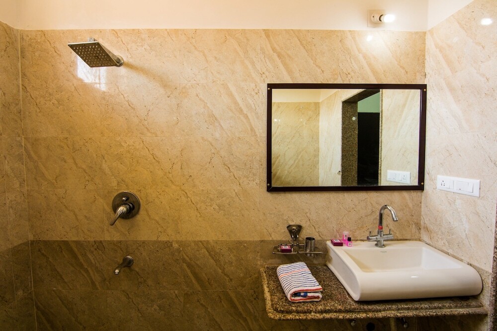 Садри: V Resorts Lake Alpi Kumbhalgarh