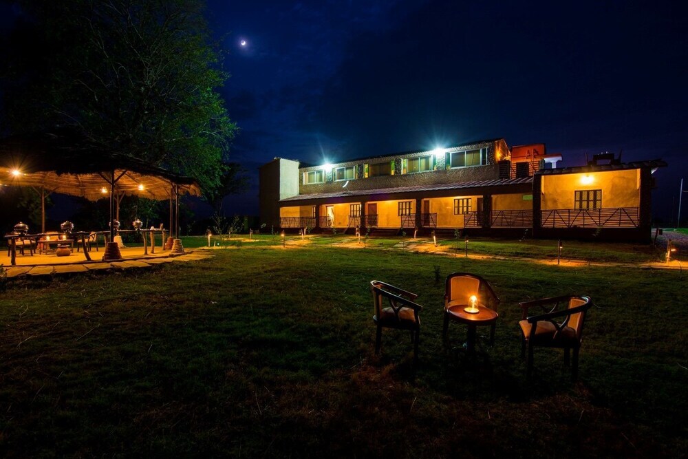 Панна: V Resorts Camp Panna