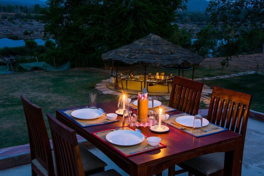 Панна: V Resorts Camp Panna