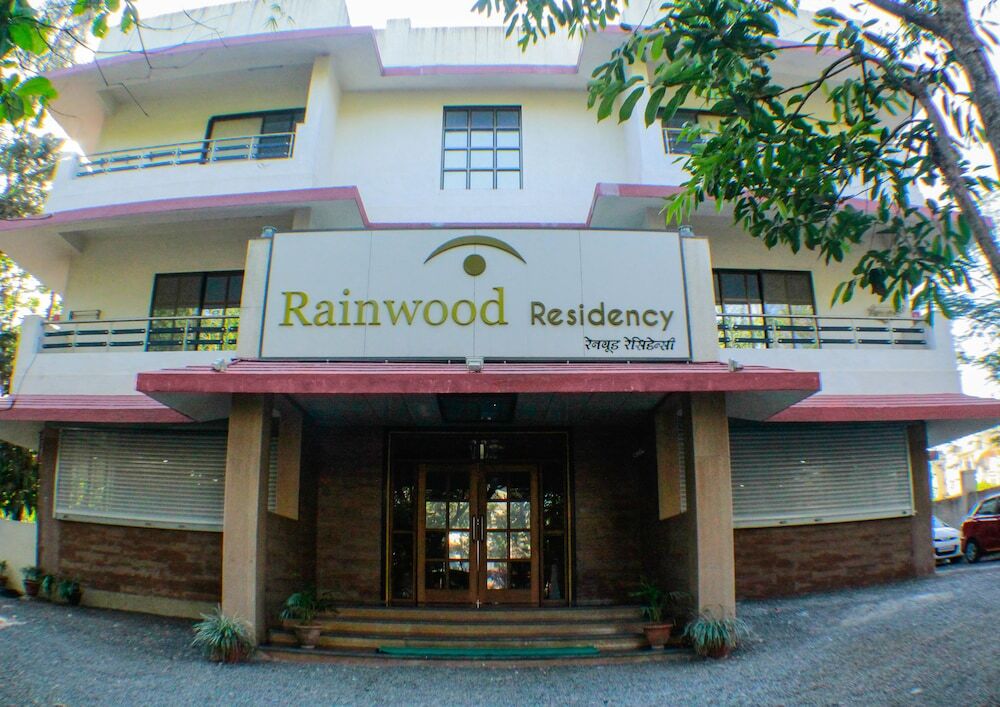 Лонавала: OYO 13328 Rainwood Residency