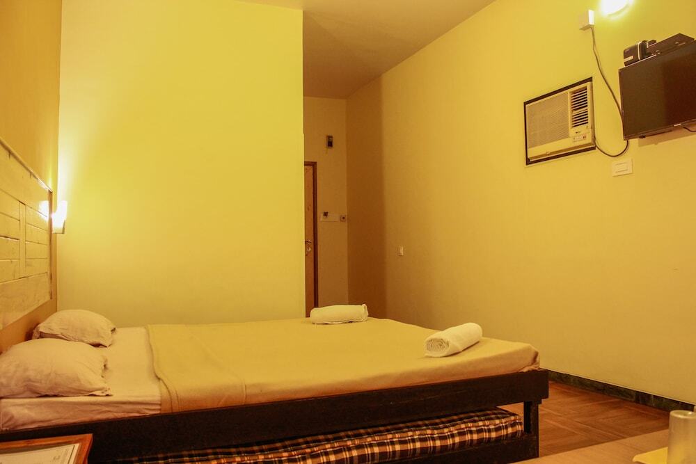 Лонавала: OYO 13328 Rainwood Residency