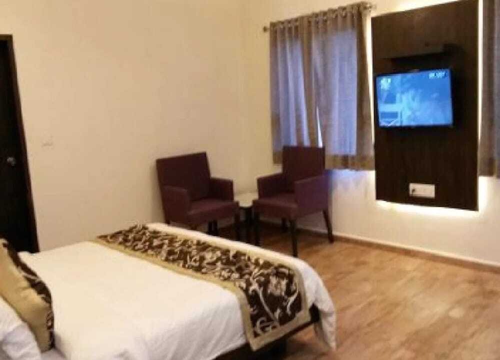 Сомнатх: Oyo 3243 Hotel Aditya Gir