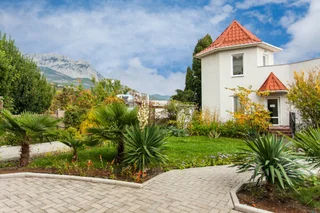 Алупка: Вилла Онейро
