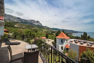 Алупка: Вилла Онейро