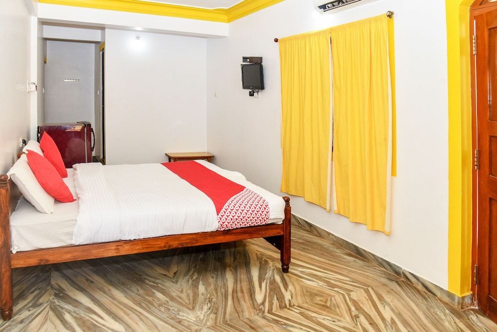 Калангут: Oyo 29697 Glory Lazfina Guest House