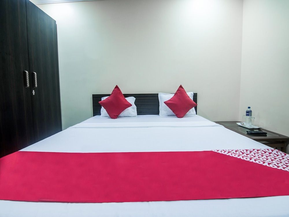 Гувахати: OYO 14648 Queens Casa
