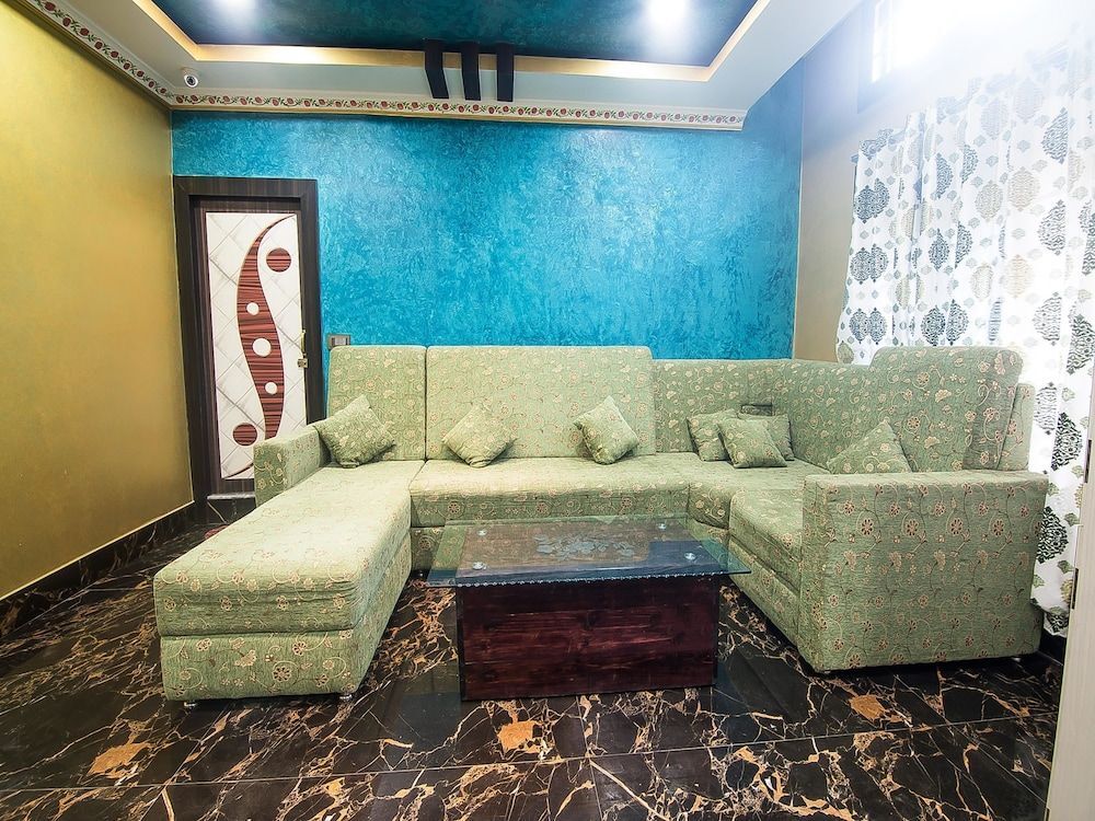 carousel image 1