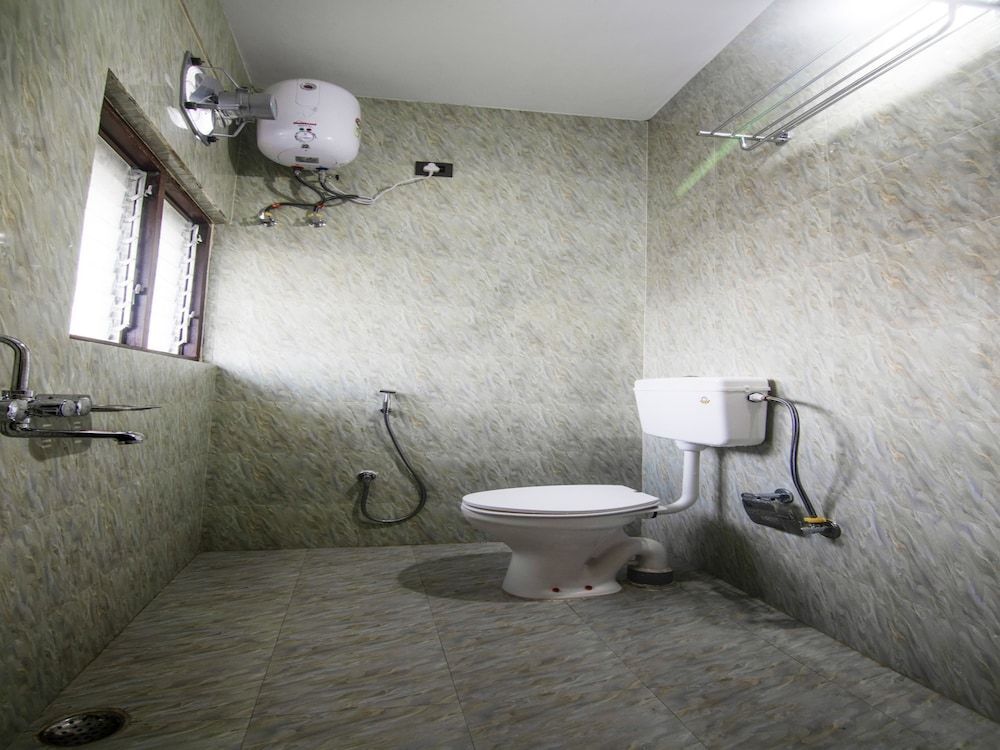 Гувахати: OYO 14648 Queens Casa