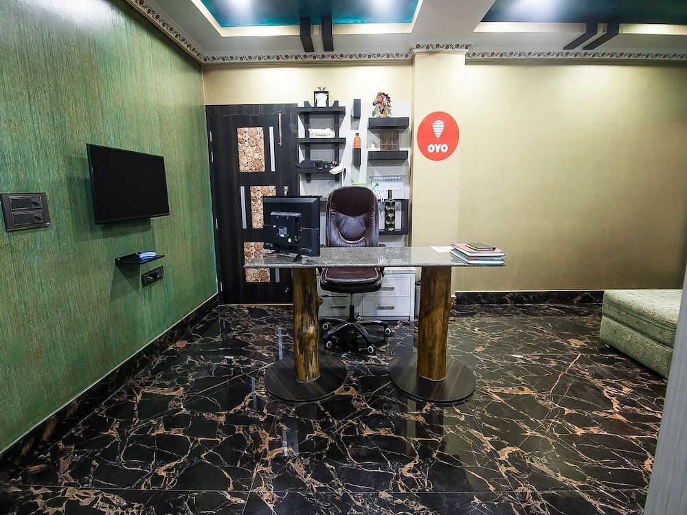 Гувахати: OYO 14648 Queens Casa