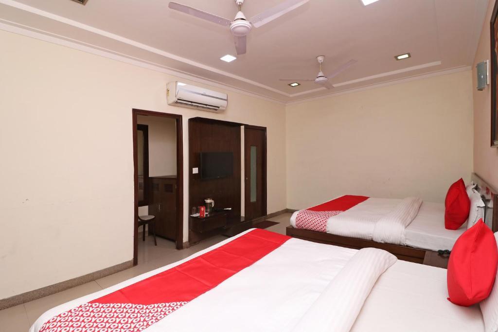 Агра: OYO 16147 Hotel Jyoti Continental Agra