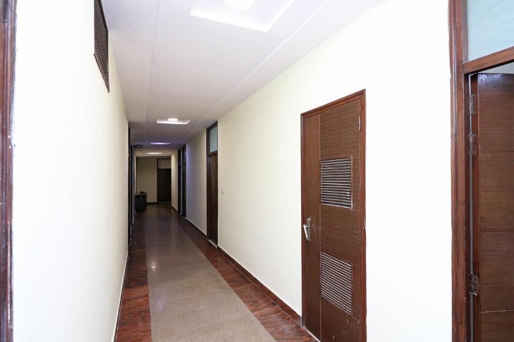 Агра: OYO 16147 Hotel Jyoti Continental Agra