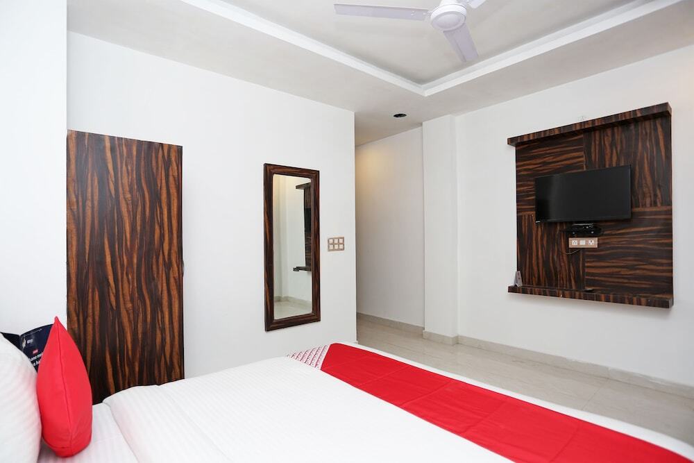 Дехрадун: OYO 15566 Hotel Rosewood Inn