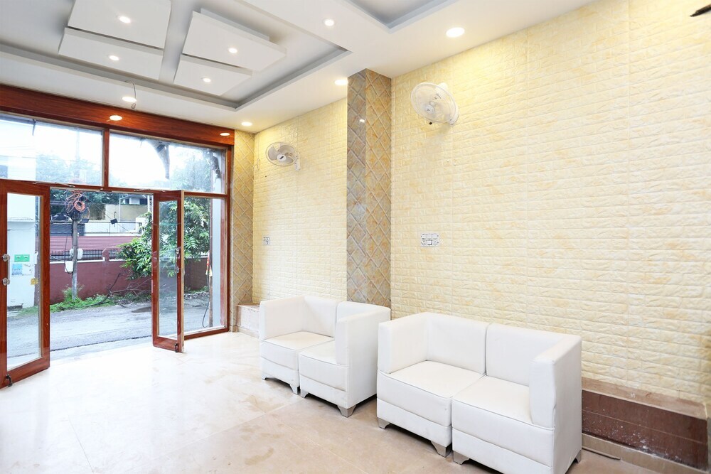 Дехрадун: OYO 15566 Hotel Rosewood Inn