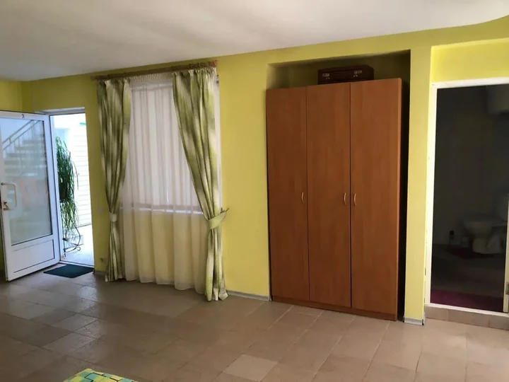 Алушта: Прада