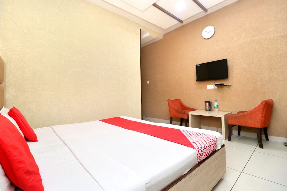 Амбала: Hotel Batra
