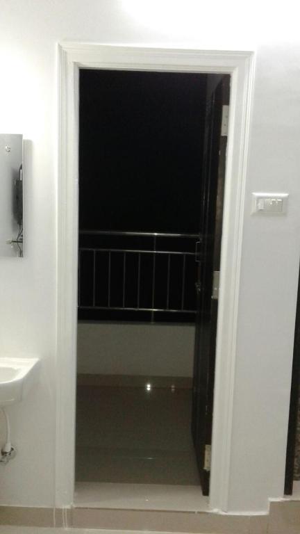Гокарна: Iroomz Hotel Gananjaya - Hostel