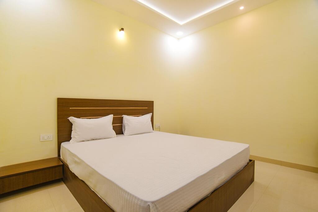 Индаур: FabHotel Mangal Shree