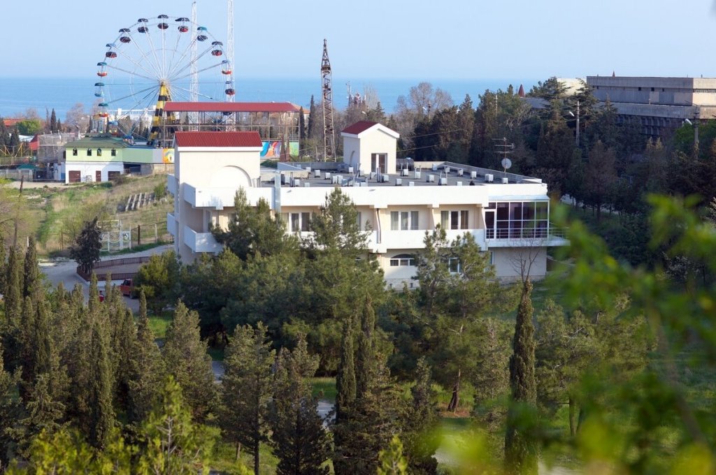 carousel image 4