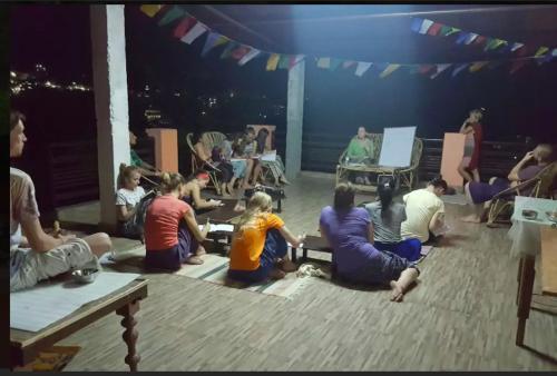 Ришикеш: Holistic stay with Yoga sessions