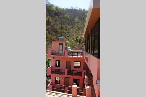 Ришикеш: Holistic stay with Yoga sessions