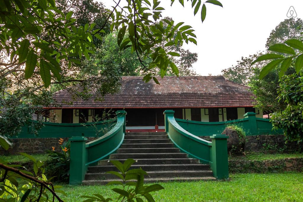 Куруппумтара: Kuruvinakunnel Tharavadu Homestay Edamattom