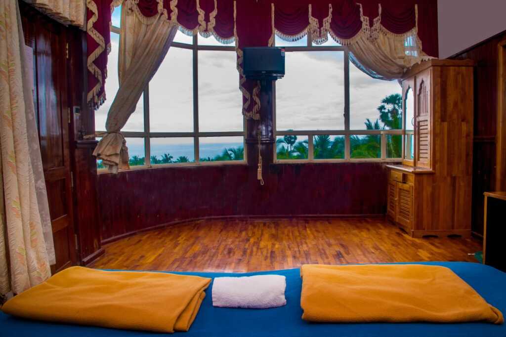 Ковалам: Отель Resort Suntara beach resort, Azhimala, chowara
