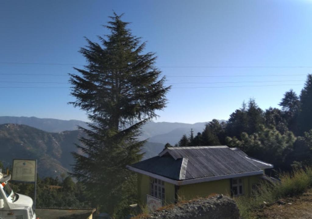 Куфри: The Alpine Retreat